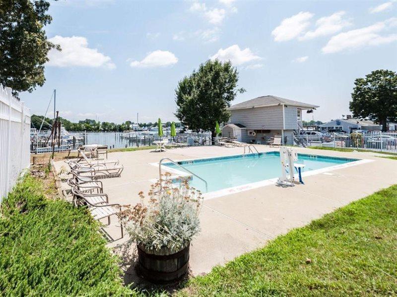 Quality Inn Solomons - Beacon Marina Exterior foto